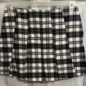 Forever 21 Black and White Checkered Mini Skirt